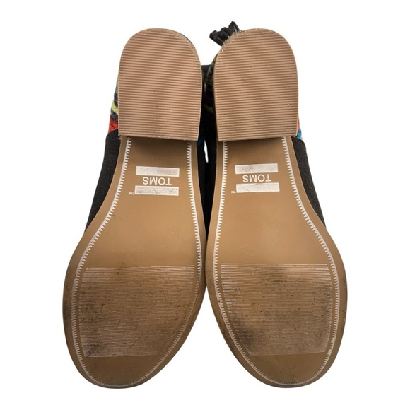 Toms Brown Suede Ankle Boots with Boho Design Size 6 Great Preowned Condition - Picture 8 of 8